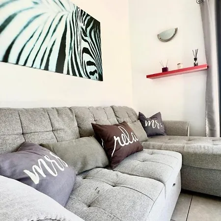 Light And Cosy In 100 Meters From The Apartment