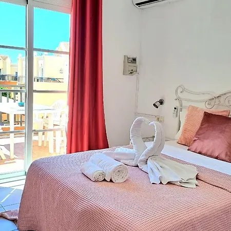 Апартаменты Light And Cosy In 100 Meters From The *